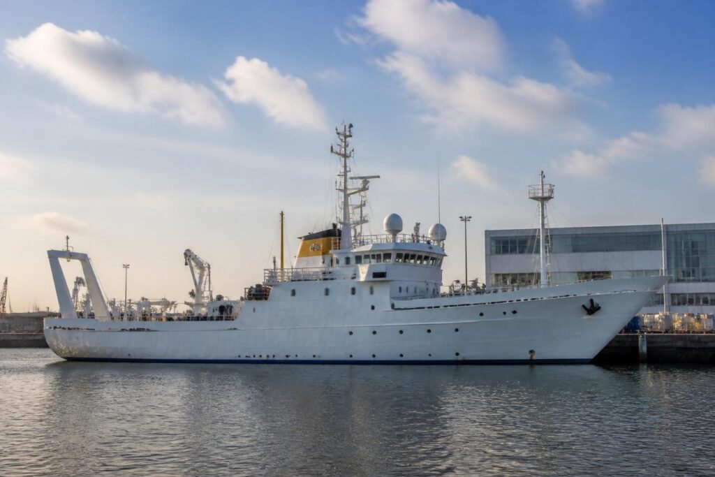 découvrez le calypso, navire emblématique de la recherche océanographique française, à travers un décryptage détaillé de son histoire, ses missions et son impact scientifique.