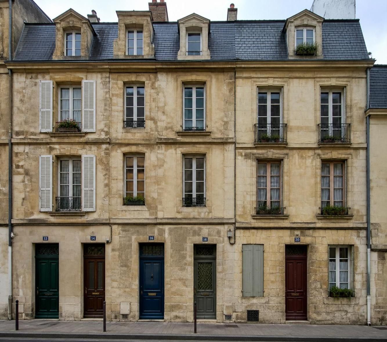 découvrez les règles essentielles qui encadrent la vente des lots en immobilier, pour mieux comprendre cette procédure et sécuriser vos transactions.